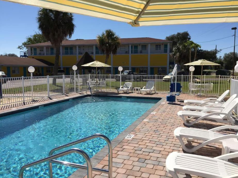Economy Suites Winter Haven Εξωτερικό φωτογραφία