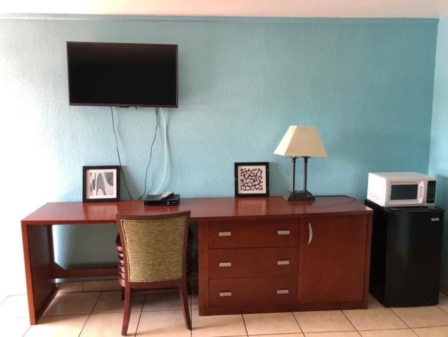 Economy Suites Winter Haven Εξωτερικό φωτογραφία